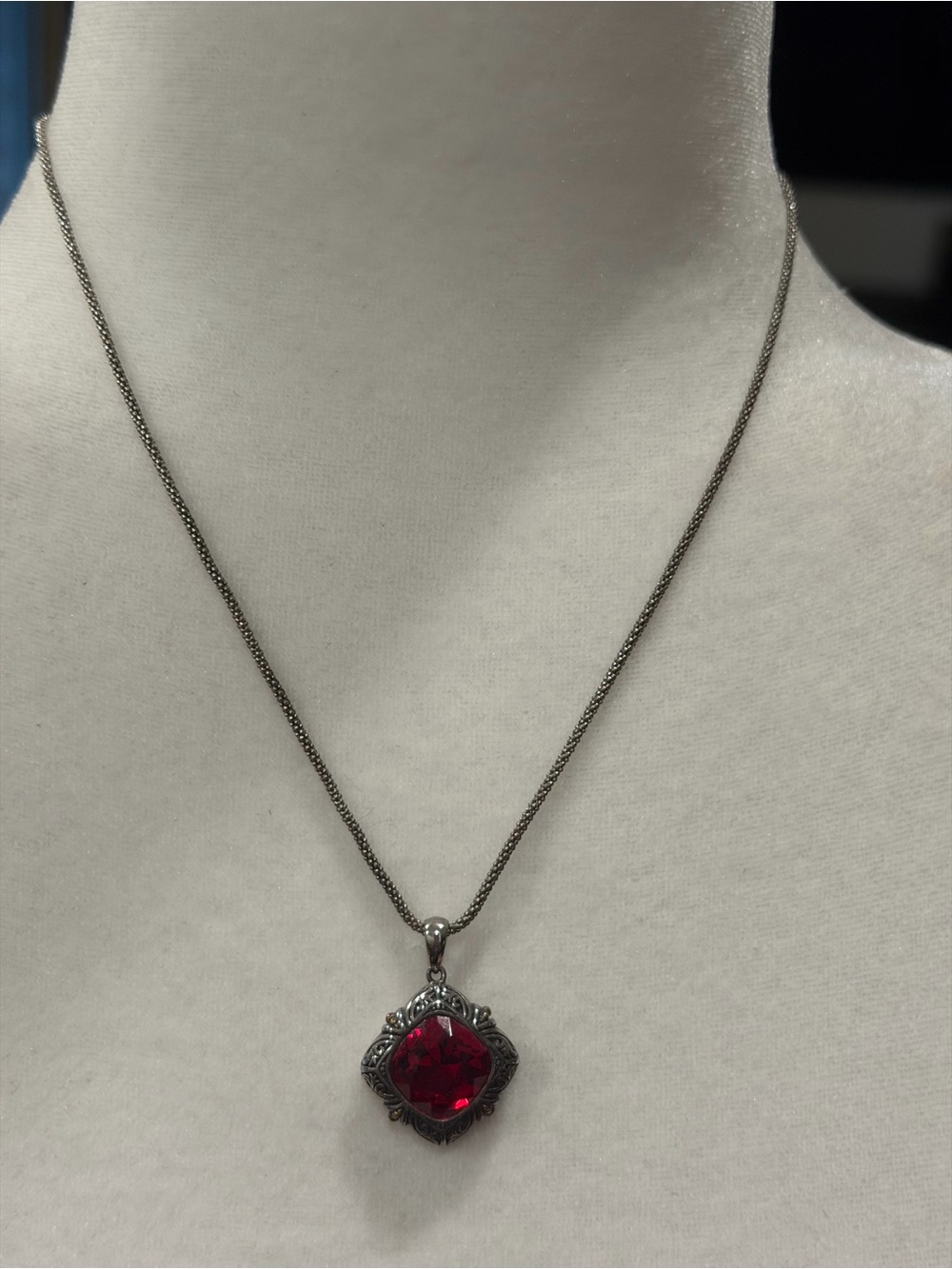 Antique-Inspired Silver Necklace with Deep Red Gemstone Pendant and Earrings